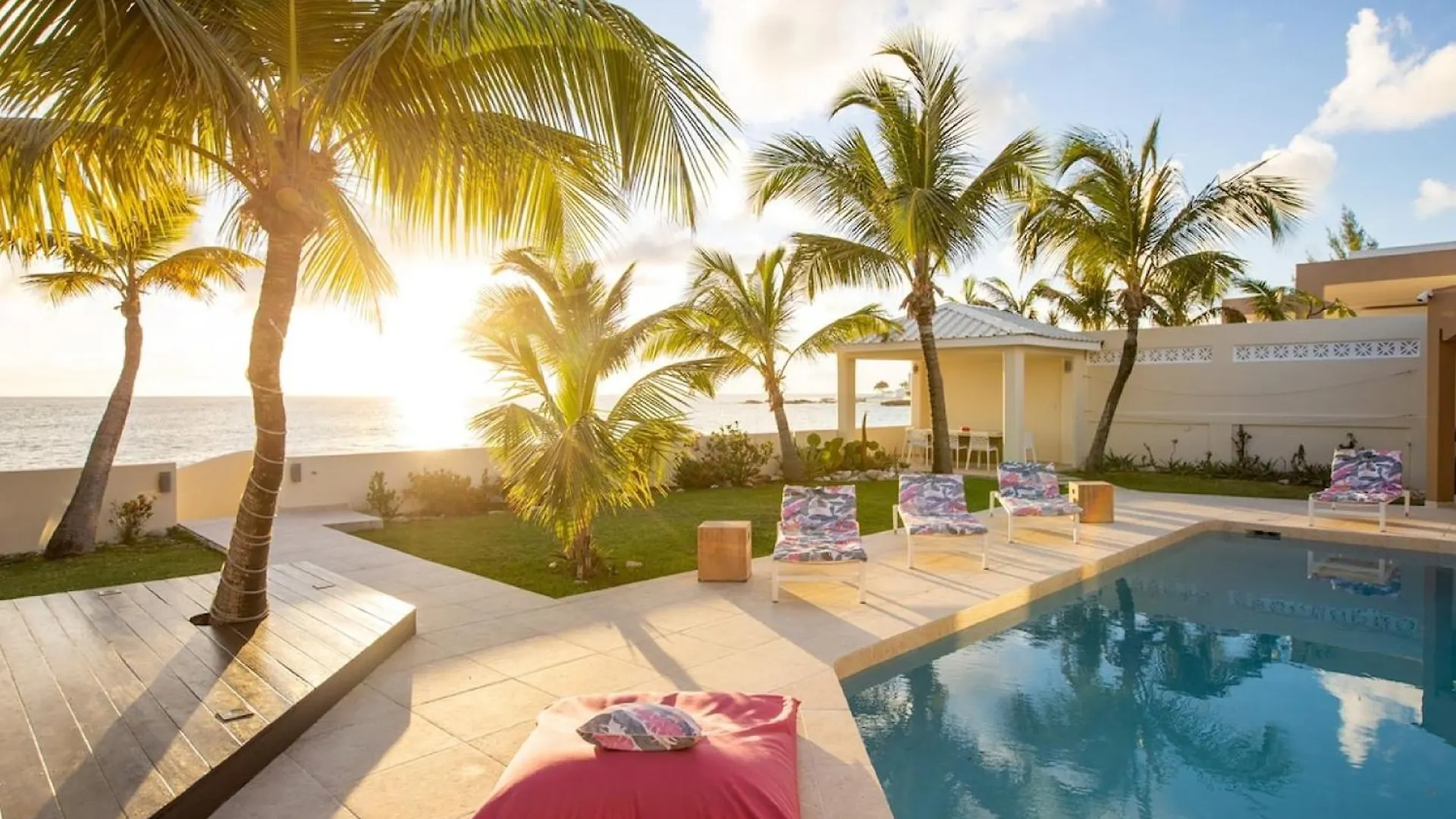 Absolutely Heaven To Be Right On The Beach Simpson Bay 0*,  Svatý Martin